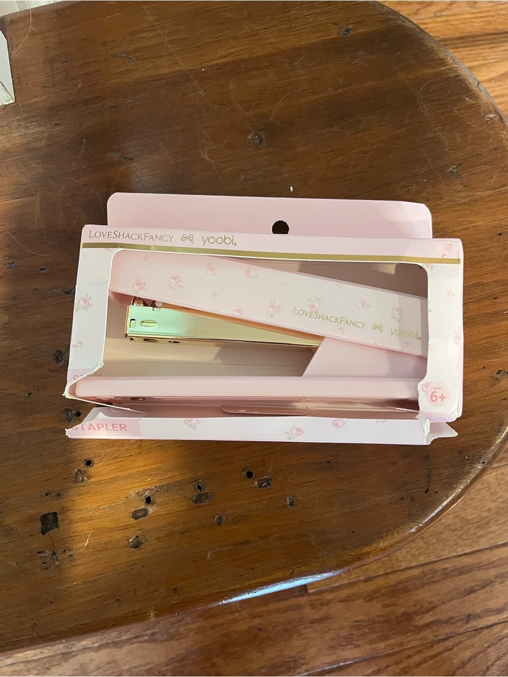 LoveShackFancy x Target - Yoobi
Blooming Heirloom Stapler Strawberry
Macaroon - Picture 6 of 11